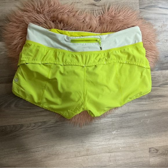 Lululemon Speed Up Yellow Short Size 8 - Picture 6 of 13